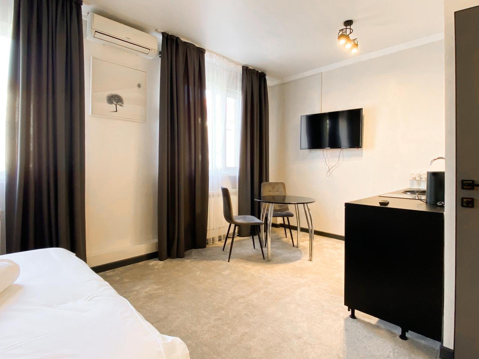 Apart Hotel Beles Ałma Ata Zewnętrze zdjęcie