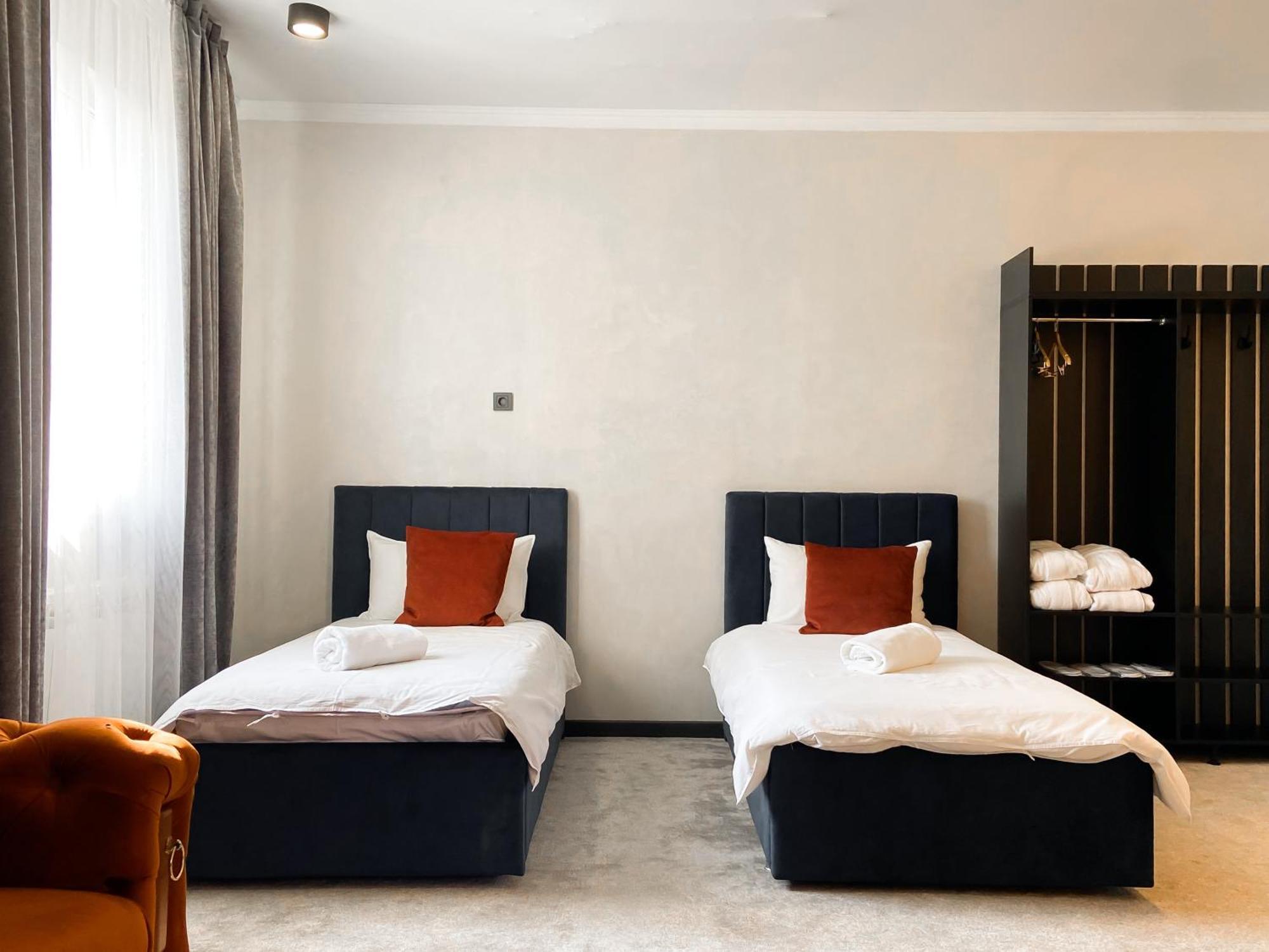 Apart Hotel Beles Ałma Ata Zewnętrze zdjęcie
